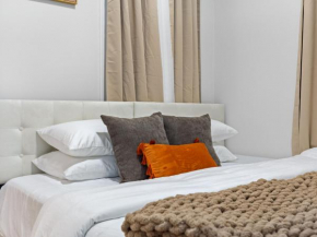 Lux Home 5BR 3BATH 6BEDS Downtown Boston 10 min Public Transport 1 min